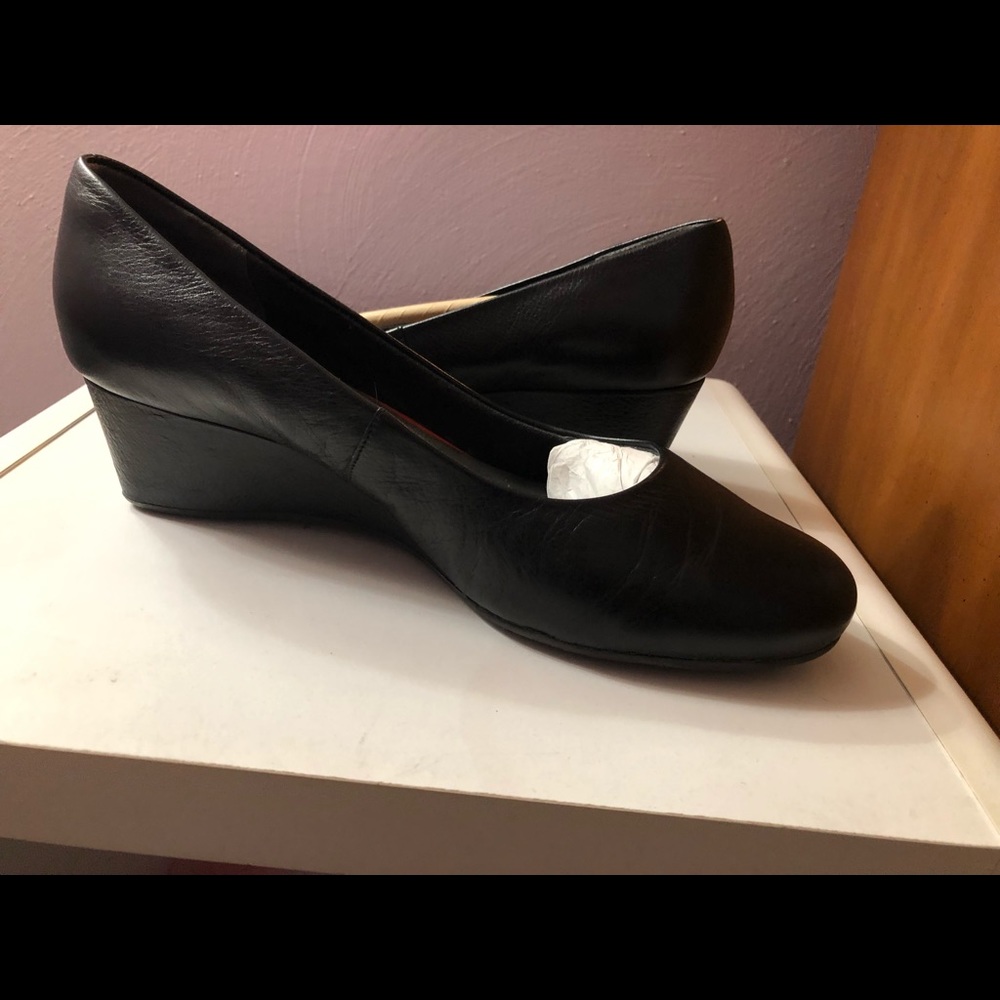 Rock port slip on wedge heel